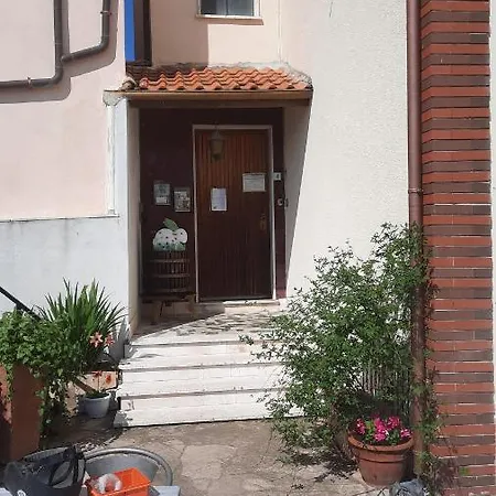 Konukevi San Lorenzino Orco Feglino